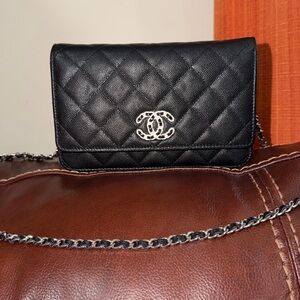 🔥🔥🔥Authentic Chanel Black Quilted Wallet On Chain Crossbody Bag